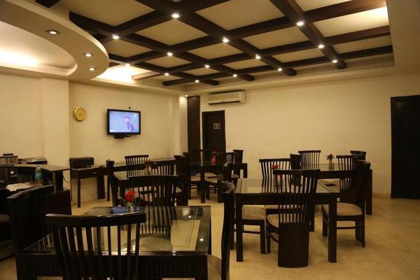 Hotel Walnut Castle